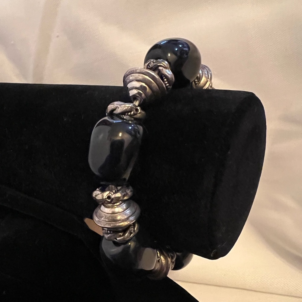 Cute Onyx & Silver Stretch Bracelet